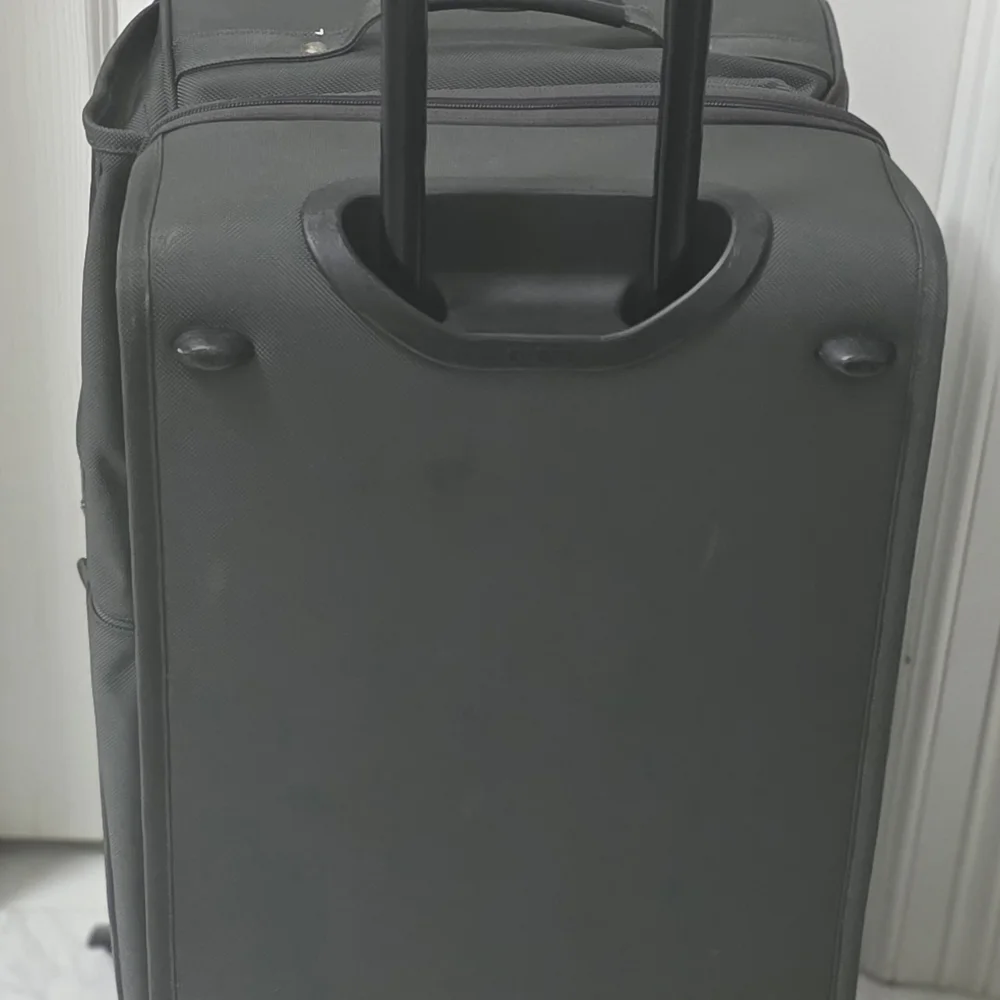 Tumi Alpha Large two-wheel Charcoal Grey Split Rolling Duffle 22041GY0P